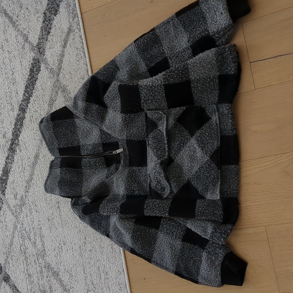 The Gap Sherpa Poncho Sweater Jacket (Size M, petite) - Picture 1 of 2